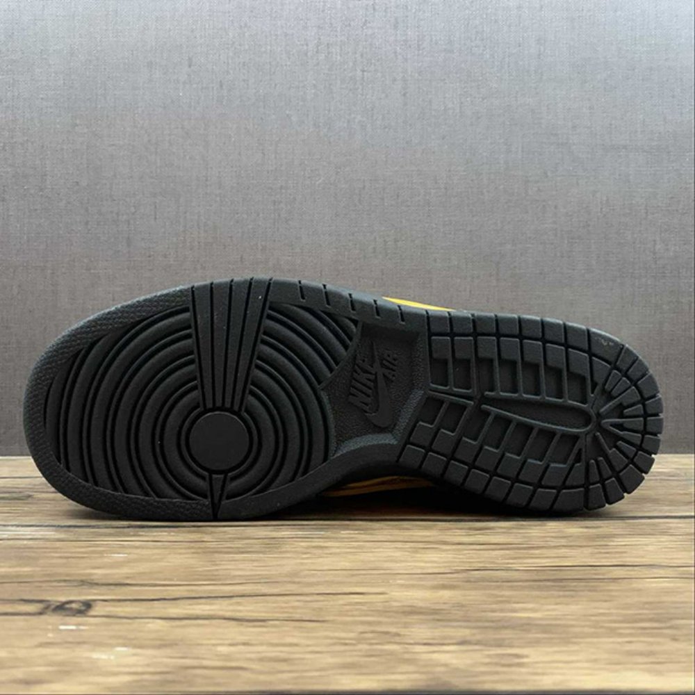 Off-White x Nike Air Rubber Dunk University Gold Sneakers - Picture 3 of 15